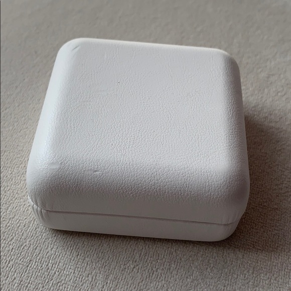 NWT Diamond Accent Sterling Silver Heart Necklace - Picture 7 of 8